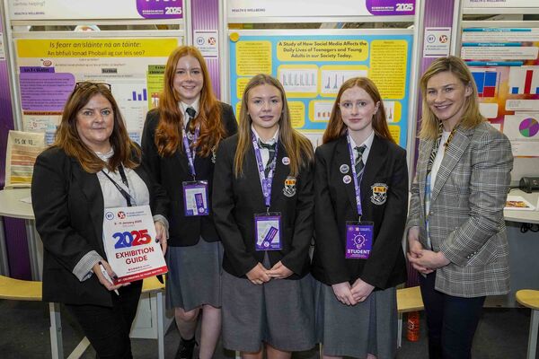 Annemarie Treacy, Maisie Murray and Ciara Daniels from Newbridge College meet Nina Carberry MEP Visit and Valerie O'Gorman, BT Ireland about their project 'A Study of How Social Media Affects the Daily Lives of Teenagers and Young Adults in our Society Today' 