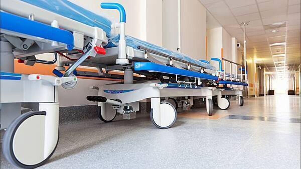 Over 610 people waiting for beds in Irish hospitals