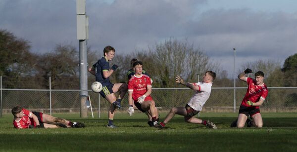 Páidí Kelly, James Donnelly, Oisin Groarke and Liam Kelly all put their bodys on the line to keep Moate at bay 