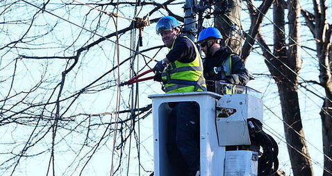 Storm Éowyn: ESB making progress but 76,000 still without power
