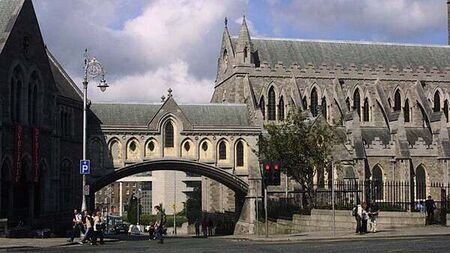 Government to fund restoration of 650 historic buildings with €8 million