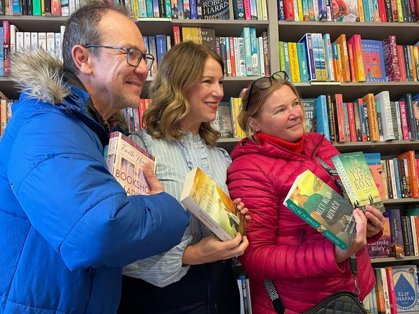 Stephane Guillot and his wife Karen meet Kilcullen best-selling author Hazel Gaynor in Woodbine Books.