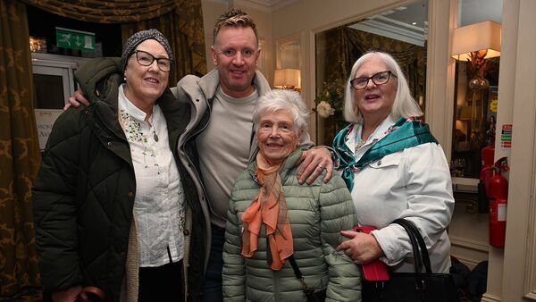 PHOTOS: Mike Denver Concert in the Keadeen Hotel, Newbridge 