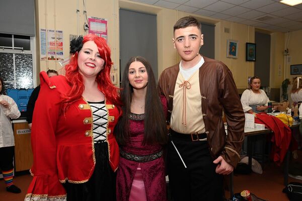 Tracey O Mahoney, Kaila Dunne and Charlie Flood 