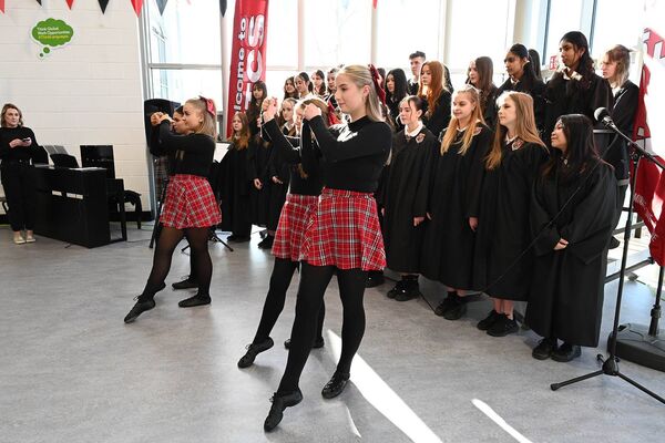 Kildare Town Community School Choir and Irish dancers. Kildare Town Community School Choir and Irish dancers.