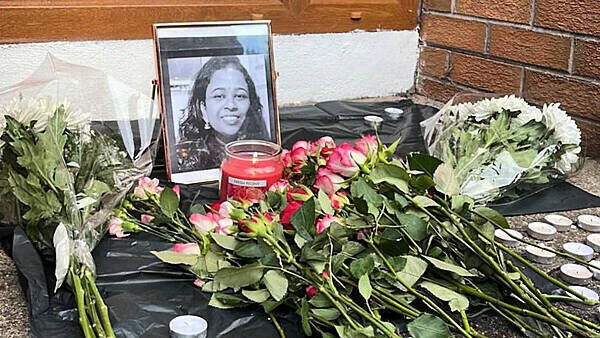 Handwritten note where writer asks for forgiveness found at scene of murder