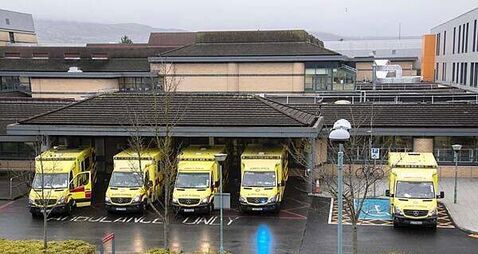 Pensioner assaulted while waiting in hospital settles case for €450,000