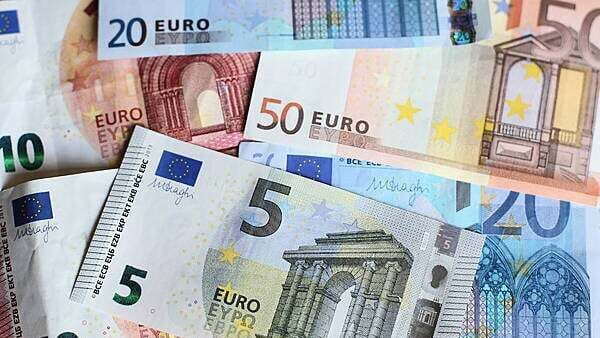Revenue paper says link between salary and pension completely 'broken'