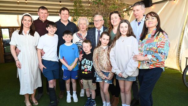 Louis and Terry Hennessy Familly and their children and grand children 