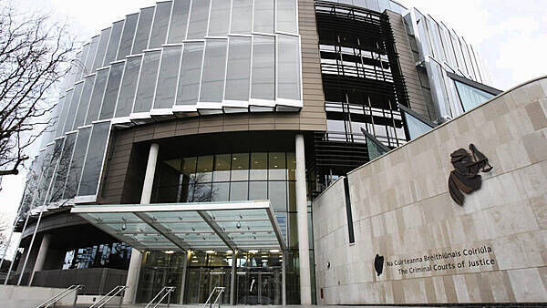 Young woman acquitted of sexual abuse of cousin