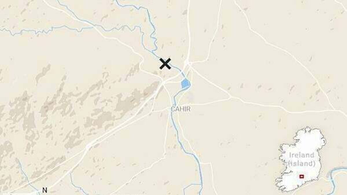 Teenage girl (18) dies after car enters river in Co Tipperary