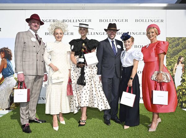 Raymond Gilbourne, Lisa Walsh, Genevieve Ryan, Tristan Conway- Behan,and Louise Corrigan, Breda Butler finalist at the opening day of the Champagne Bollinger best dressed on day 1 of the Punchestown 5 day racing festival Photo: Michael Chester 
