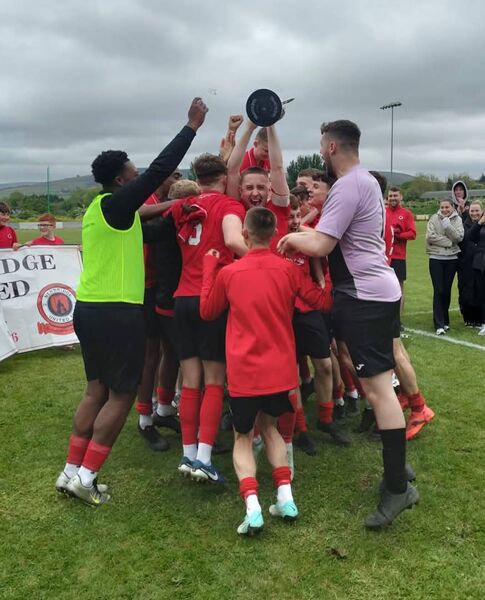 Celebration time for the Newbridge Utd U21s 