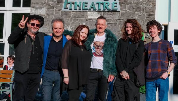 Rob Garvey with performers Pete Kavanagh, John Forde, Pam Kavanagh, Cayden Kavanagh and Joe Gallagher