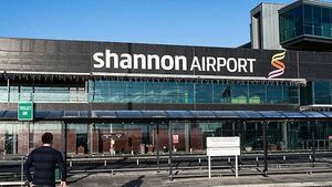 Ireland examining report that US deportees flight stopped at Shannon Airport
