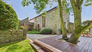 Stunning Lockhouse near Athy on market for €695,000