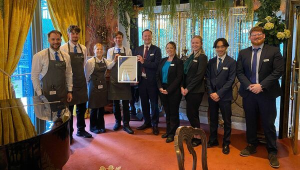 Staff with the best customer service award from the RAI
