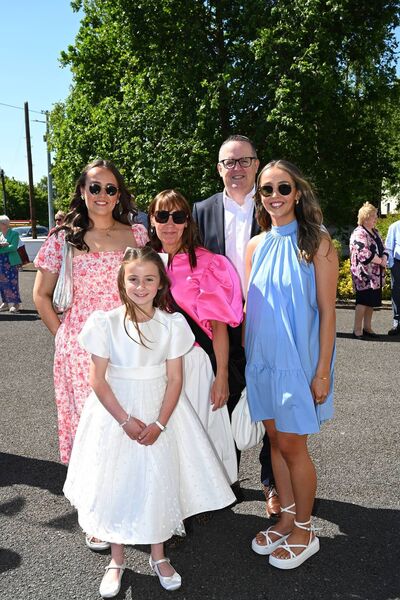 Liadh Gibbons with her aunts and cousins 