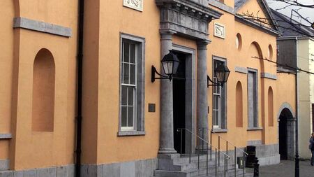 Man who talked about ‘slicing Irish babies’ to represent himself in court