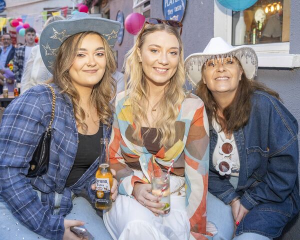 Chloe Condron, Niamh Condron and Nicola Martin
