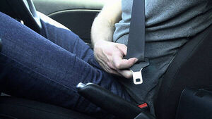Almost 6,000 caught driving without seatbelt last year, figures show Almost 6,000 caught driving without seatbelt last year, figures show