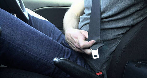 Almost 6,000 caught driving without seatbelt last year, figures show