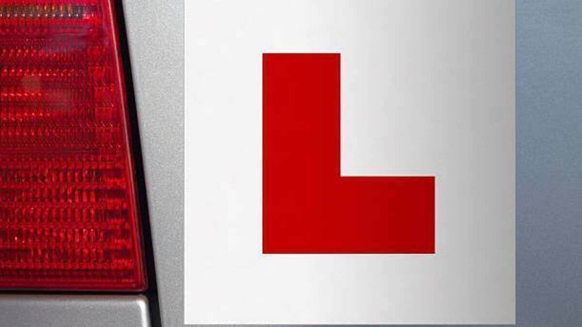 Gardaí stop learner driver looking at phone on motorway
