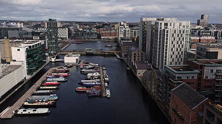 Asking prices soar 7% over year – report