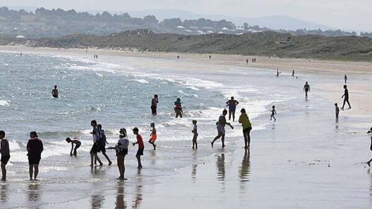 Irish heatwave: Temperatures could hit 29 degrees today amid 'extreme' risk of fires