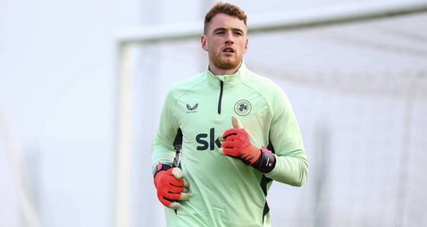 Maynooth goalkeeper makes Premier League switch