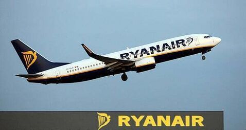 Ryanair staff can earn up to €80 per month in bonuses for spotting oversized baggage