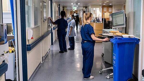 Number of people waiting on trolleys in emergency department down by 10% – HSE