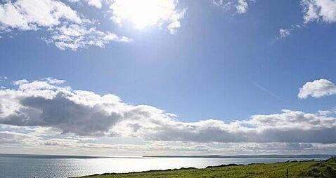 Temperatures could reach as high as 28 degrees this week, says Met Éireann