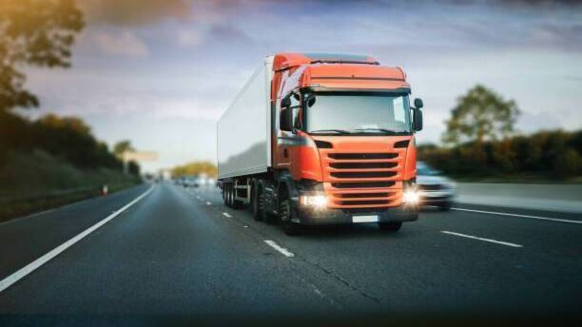 Naas gardaí stop lorry with loose wheel nuts on N7