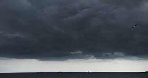Thunderstorm warning issued for three counties