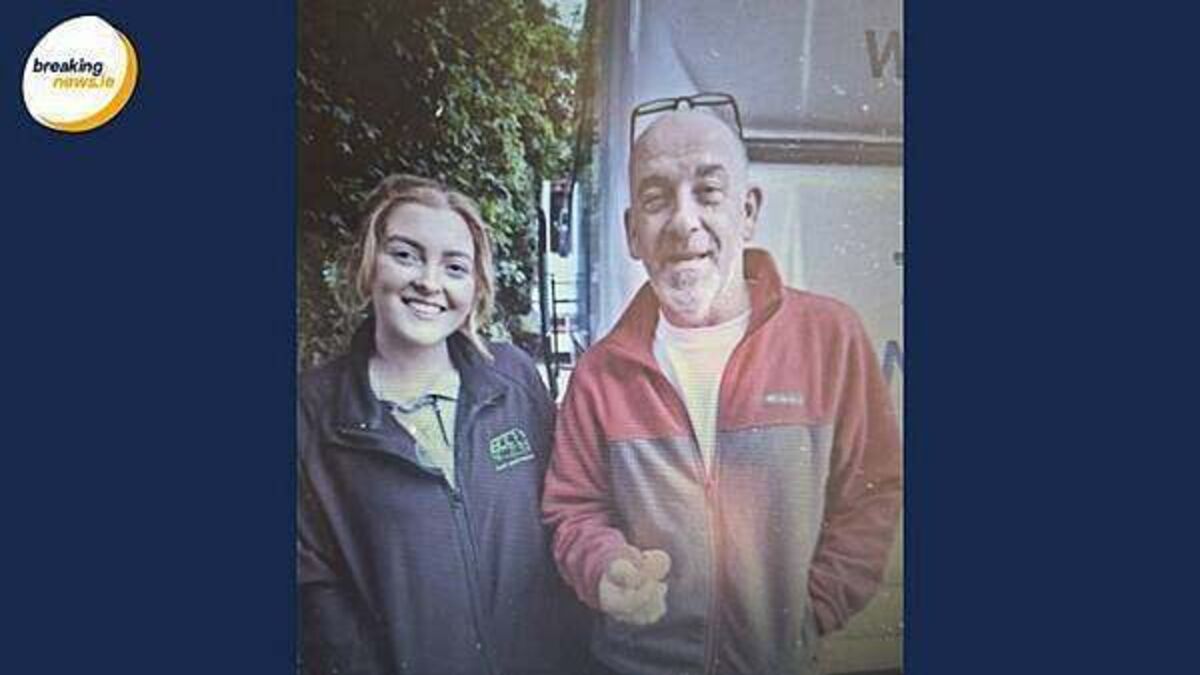 Private bus operator receiving calls from parents after children left stranded by Bus Éireann
