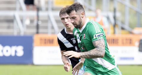 Sarsfields clinch quarter-final spot