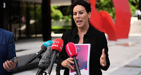 Health Minister casts doubt on Children’s Hospital completion date