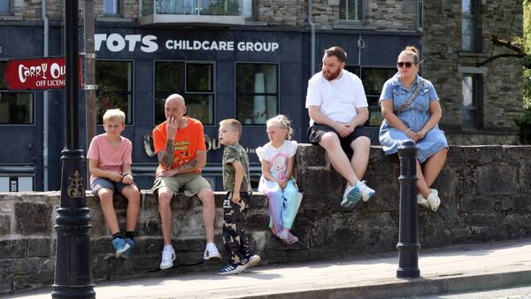 Waiting for the rally on Kilcullen Bridge
