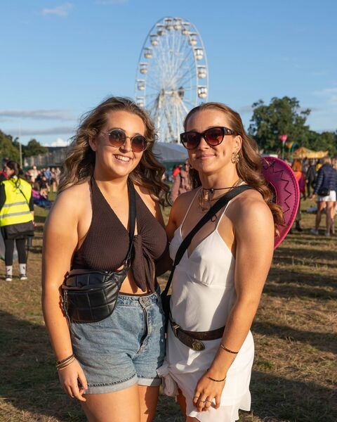 Caoimhe Groarke and Amy Larn