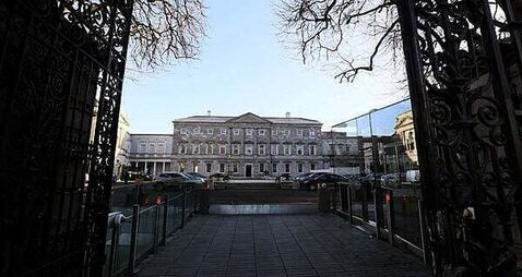 Army bomb squad at scene of incident at Leinster house