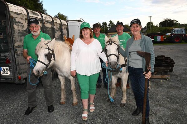 Mick O'Dea, Kathleen Murray, Pat Commane, Terence and Noreen O'Brien 