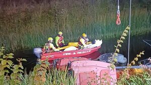 Tractor plunges into canal near Kildare/Laois border