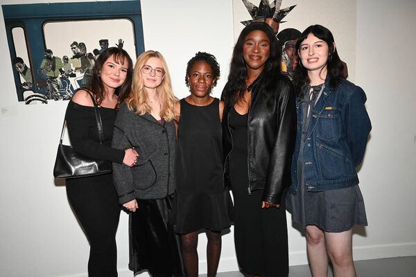 Klaudia, Oliwia, Fiyin Oluokun Artist Alliyah and Rebekah Family 