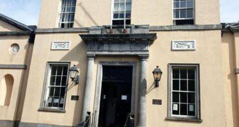 Bench warrant issued for man who allegedly stole from church 