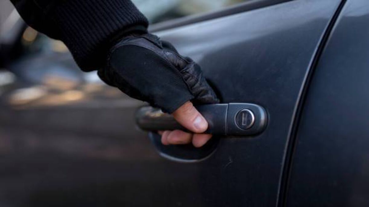 Kildare pizza delivery car gets hijacked