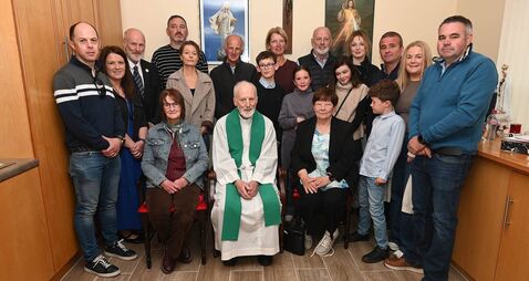 Popular Kildare priest retires after a long career serving the community