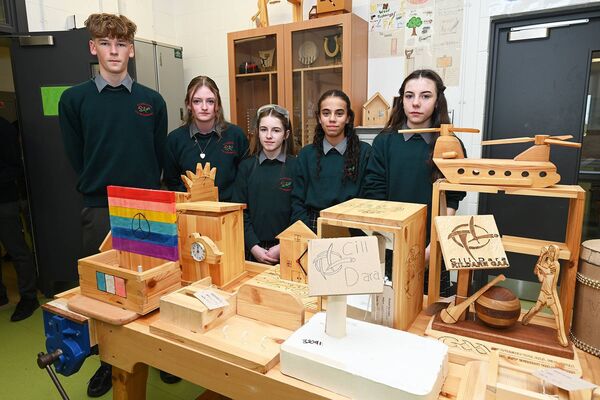 Peader O'Toole, Sophie Duggan, Sophie Kelly, Gabrielle Culbert and Abbie Landy in the woodwork room Peader O'Toole, Sophie Duggan, Sophie Kelly, Gabrielle Culbert and Abbie Landy in the woodwork room