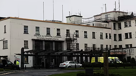 Hospital overcrowding: 439 people waiting for beds in hospitals