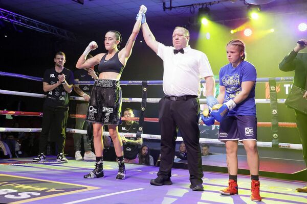 Kelsey Leonard has her hand raised in victory Photo: ©INPHO/Laszlo Geczo Kelsey Leonard has her hand raised in victory Photo: ©INPHO/Laszlo Geczo
